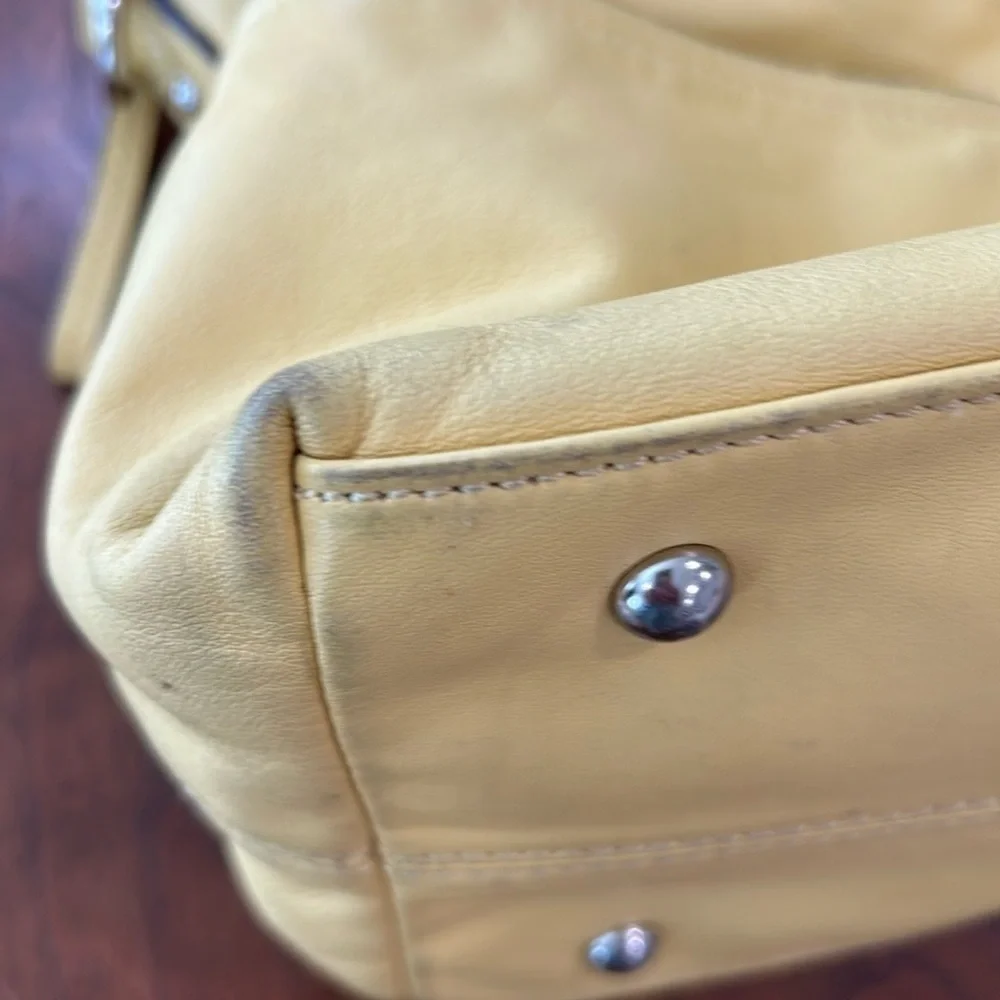 Tignanello bright yellow